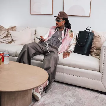 Chrome Hearts Brown & Pink-CH Hat worn by Wiz Khalifa on the Instagram account @wizkhalifa