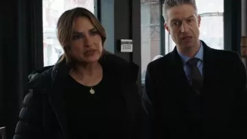Me & Ro Jewelry 10K Gold Compass Pendant worn by Detective Olivia Benson (Mariska Hargitay) as seen in Law & Order: Special Victims Unit (S25E09)