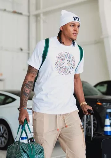 T-shirt Jordan White & Multicolor Speckled Poolside porté par Paolo Banchero sur le compte Instagram @orlandomagic