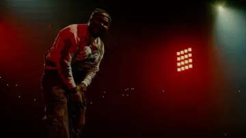 T-shirt thermique Hellstar White Victory Within porté par Tee Grizzley en Tee Grizzley - Suffer In Silence [Vidéo officielle]
