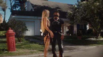 Ceinture ovale Diesel Black & Silver D portée par Ozuna à Ozuna, Bad Gyal - Guay (Vidéo officielle)