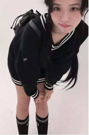 Alo Yoga Throwback Sock worn by Jisoo on her Instagram Post on April 20, 2024