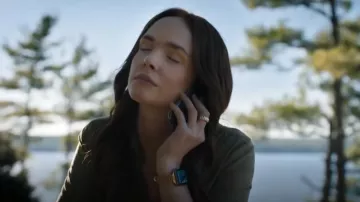 Mejuri Charlotte Bold Ring worn by Maggie Sullivan (Morgan Kohan) as seen in Sullivan's Crossing (S02E01)