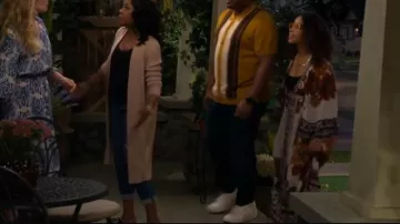 Gucci Eileen Sandals worn by Tina Butler (Tichina Arnold) as seen in The Neighborhood (S06E08)