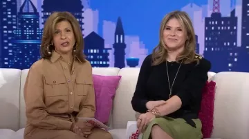 Tuckernuck Jewelry Boucles d’oreilles coquillage de palourde en or portées par Jenna Bush Hager comme on le voit dans Today with Hoda & Jenna le 22 avril 2024