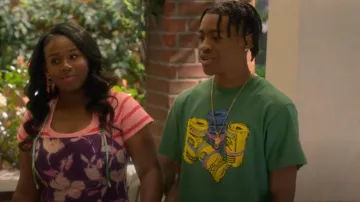 Billionaire Boys Club Bun­dles Short Sleeved Crew­neck T Shirt worn by Kelvin Upshaw (Diamond Lyons) as seen in The Upshaws (S05E03)