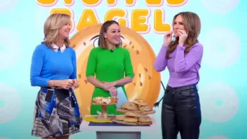 Alice + Olivia Amazing Vegan Leather Boyfriend Pant utilisé par Rhiannon Ally comme on le voit dans Good Morning America le 22 avril 2024