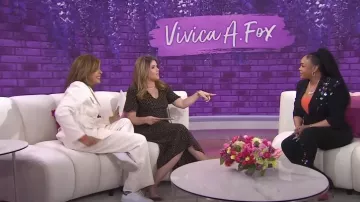 Pantalon plissé A.L.C. Tommy II en os porté par Hoda Kotb comme on le voit dans Today with Hoda & Jenna le 25 avril 2024