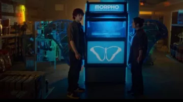 Zapatilla de nobuk Saucony usada por Jacob (Sammy Fourlas) como se ve en The Big Door Prize (T02E01)
