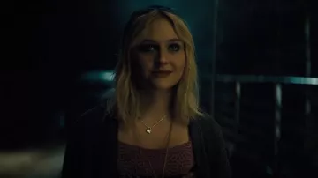 Camiseta sin mangas de Free People Love Letters usada por Calliope (Alyvia Alyn Lind) como se ve en The Spiderwick Chronicles (T01E01)