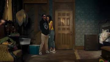 Converse Run Star Hike Tropical Print worn by Mallory Grace (Mychala Faith Lee) as seen in The Spiderwick Chronicles (S01E01)