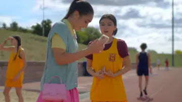 Zara Pink Handbag worn by Leanna Timmons (Ana Araujo) as seen in I Woke Up a Vampire (S02E06)
