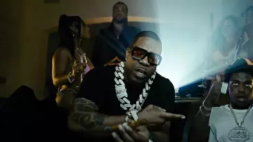 Loewe Black & Pink Dive Mask Sunglasses worn by Busta Rhymes in Busta Rhymes - HOMAGE (Official Music Video) ft. Kodak Black