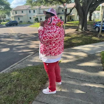 Vvertabrae Red C 2 Vertical Logo Sweatpants worn by Rod Wave on the Instagram account @rodwave