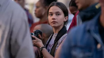 Watch worn by Jessie (Cailee Spaeny) as seen in Civil War movie