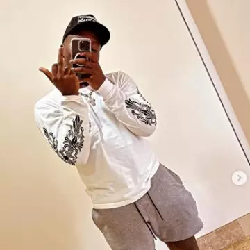 Chrome Hearts White Horseshoe Logo Long Sleeve T-Shirt worn by Deebo Samuel on the Instagram account @1deebosr