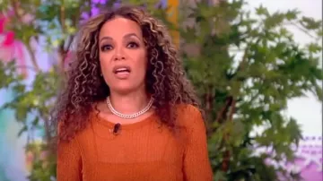 Ulla Johnson Diana Metallic Rib Top worn by Sunny Hostin as seen in The View on April 30, 2024