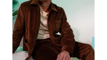 Fallout TV show Outfits: Maximus (Aaron Clifton Moten) is wearing White Bathrobe in season 1