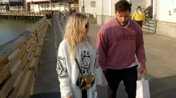 Sac à bandoulière Gucci Osiride GG en toile enduite et cuir Small porté par Ariana Madix comme on le voit dans Vanderpump Rules (S11E14)