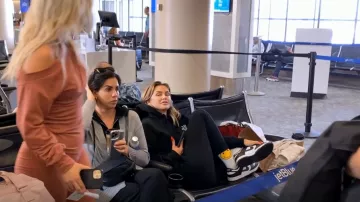 Baskets de basket-ball Nike Dunk Low portées par Lala Kent comme on le voit dans Vanderpump Rules (S11E14)