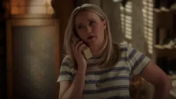 Rag & Bone The Slub Cotton Striped Tee worn by Mandy McAllister (Emily Osment) as seen in Young Sheldon (S07E10)