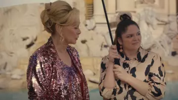 River Island Plus Mi­ni Shirt Dress worn by Kayla (Megan Stalter) as seen in Hacks (S03E01)