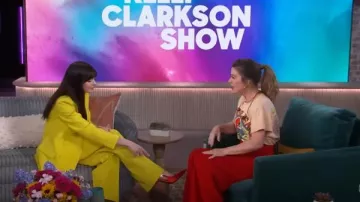 Versace Medusa '95 Corset 115mm Pumps worn by Anne Hathaway as seen in The Kelly Clarkson Show on April 30, 2024