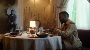 Gucci Sin­gle Breast­ed Blaz­er worn by Zenzo Tongai (Ivan Mbakop) as seen in Parish (S01E01)