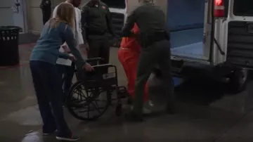 Adidas Ultra Boost 3D Knit Stella McCartney Negro Gris usado por Teddy Altman (Kim Raver) como se ve en Grey's Anatomy (T20E06)