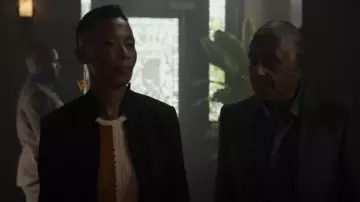 A.l.c. Marco Top porté par Shamiso Tongai (Bonnie Mbuli) vu dans Parish (S01E04)