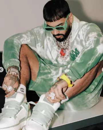 Zapatillas 'MA-1' Amiri Blanco y Verde Claro que lleva Anuel AA en la cuenta de Instagram @anuel