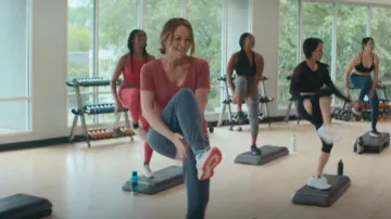 Asics Gel-Con­tend 7 Run­ning Shoes worn by Martha Croker (Diane Lane) as seen in A Man in Full (S01E04)