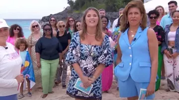 Vestido de Cara Cara Montauk usado por Jenna Bush Hager como se ve en Today with Hoda & Jenna el 10 de mayo de 2024