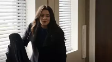 Babaton The Con­nor Coat worn by Cassie Perez (Ashley Reyes) as seen in Walker (S04E06)