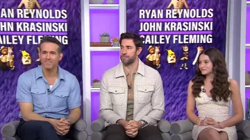 God's True Cashmere Camisa de mezclilla de cachemira y mezcla de algodón usada por Ryan Reynolds como se ve en Today el 14 de mayo de 2024