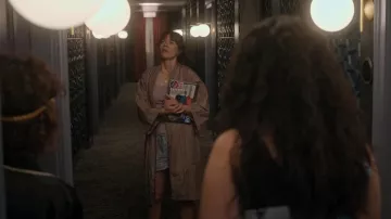 Paul Smith Túnica a rayas usada por Sadie McCarthy (Melissa Benoist) como se ve en Las chicas en el autobús (T01E10)