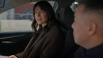 Isabel Marant Efegozi Chaqueta usada por Sadie McCarthy (Melissa Benoist) como se ve en Las chicas en el autobús (T01E10)