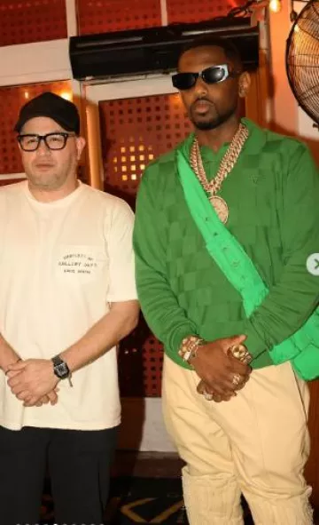 Who Decides War Beige 'MRDR' Moto Pants usado por Fabolous en la cuenta de Instagram @myfabolouslife