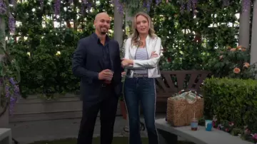 Ramy Brook Val Cropped Pearl Jean usado por Abby Newman (Melissa Ordway) como se ve en The Young and the Restless el 14 de mayo de 2024