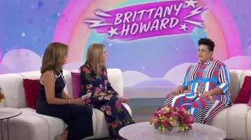 Chemisier à manches 3/4 boutonné à rayures contrastées Ulla Popken porté par Brittany Howard comme on le voit dans Today with Hoda & Jenna le 16 mai 2024