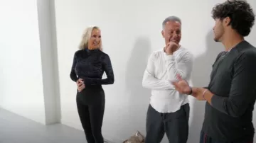 Lululemon Align Super High-Rise Pant 28 worn by Kelle as seen in MILF Manor (S02E03)