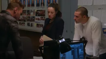 Theory Etinette Blazer worn by Kim Burgess (Marina Squerciati) as seen in Chicago P.D. (S11E12)