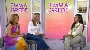 Dries Van Noten Chowy adornó la camisa con botones en la parte delantera usada por Emma Grede como se ve en Today with Hoda & Jenna el 17 de mayo de 2024