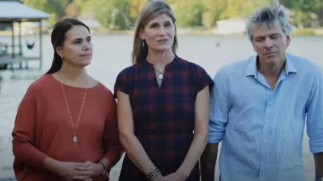 Bridge & Burn Plaid Knee-Length Dresses worn by Pam as seen in Home Town (S08E19)