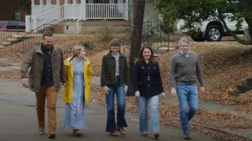 Boden Alba Linen Maxi Dress Chambray worn by Erin Napier as seen in Home Town (S08E19)