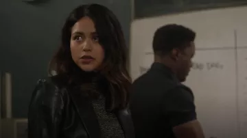 Twinset Long-Sleeved Glit­ter T-shirt worn by Angela Lopez (Alyssa Diaz) as seen in The Rookie (S06E10)