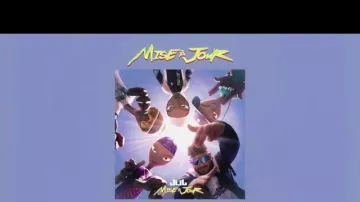 Les lunettes de soleil Oakley portées par Jul dans la bande annonce de son Nouvel Album Mise à jour