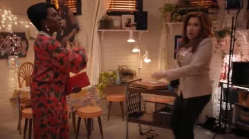 Solid & Striped x Sofia Richie Grainge The Ashling Floral Cropped Top worn by Barbara Howard (Sheryl Lee Ralph) as seen in Abbott Elementary (S03E14)