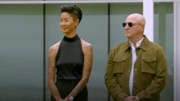 Chaqueta Reiss Sage Mays Suede Long Sleeve Four Pocket Jacket usada por Tom Colicchio como se ve en Top Chef (S21E08)