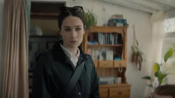 Cos Circular Sunglasses worn by Dove (Siobhán Cullen) as seen in Bodkin (S01E01)